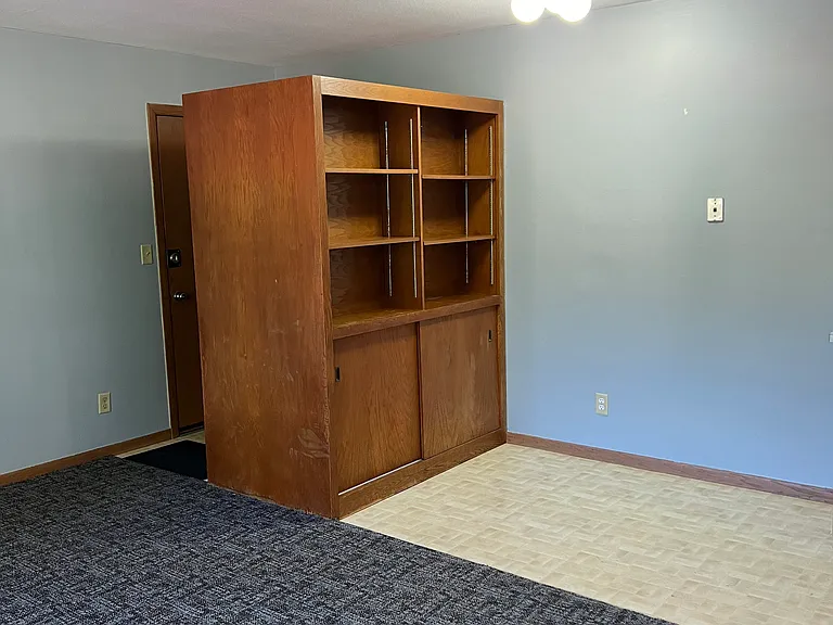 958 Manvel St #7 — Photo 3