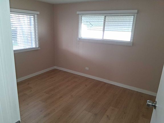 3rd image of 7403 46th Ave N #255