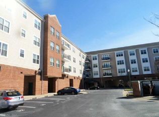 670 Town Center Dr UNIT 306, Newport News, VA 23606