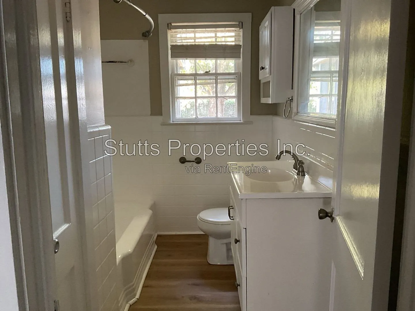 3 bed, 1.0 bath, 1200 sqft, $1,395 — Photo 3