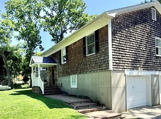 6 Pond View Drive, Wading River, NY 11792