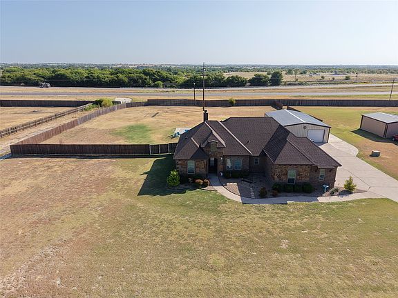 5th image of 123 Cactus Dr