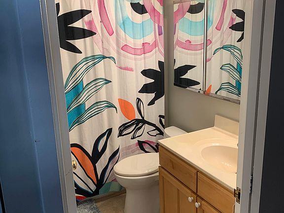 2nd image of 2800 N Lake Shore Dr APT 1411