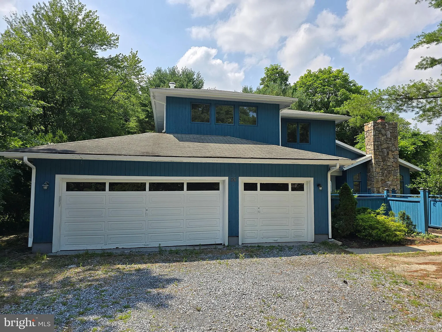 4 bed, 2.5 bath, 2942 sqft, $4,000 — Photo 2