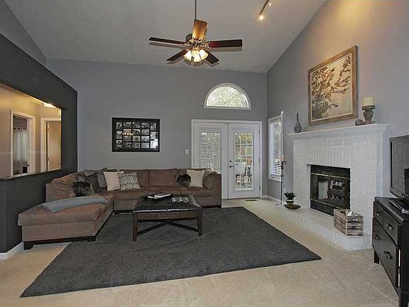 3rd image of 8021 Talliho Dr