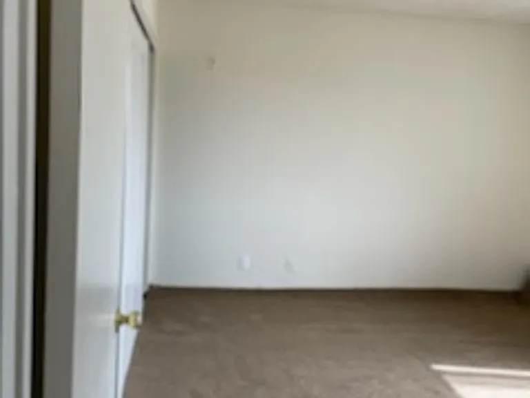 061 - Orange Grove Apartments — Photo 4