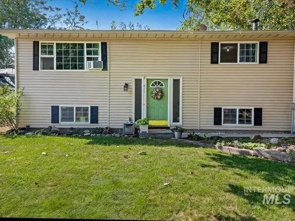 411 E 6th St, Emmett, ID 83617