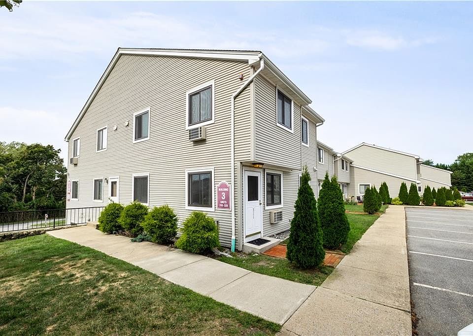 1st image of 66 Girard Ave Unit 311