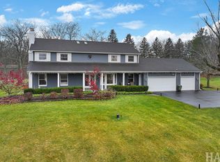 3025 Fox Ct, Prairie Grove, IL 60012