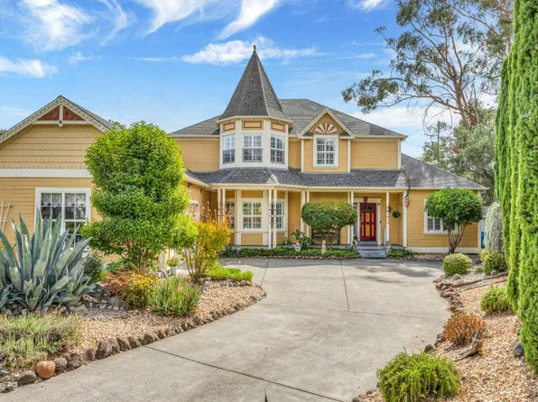 109 Oakbrook Lane, Cloverdale, CA 95425