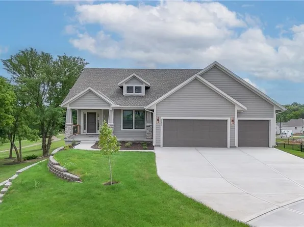 23811 W 59th Ter, Shawnee, KS 66226