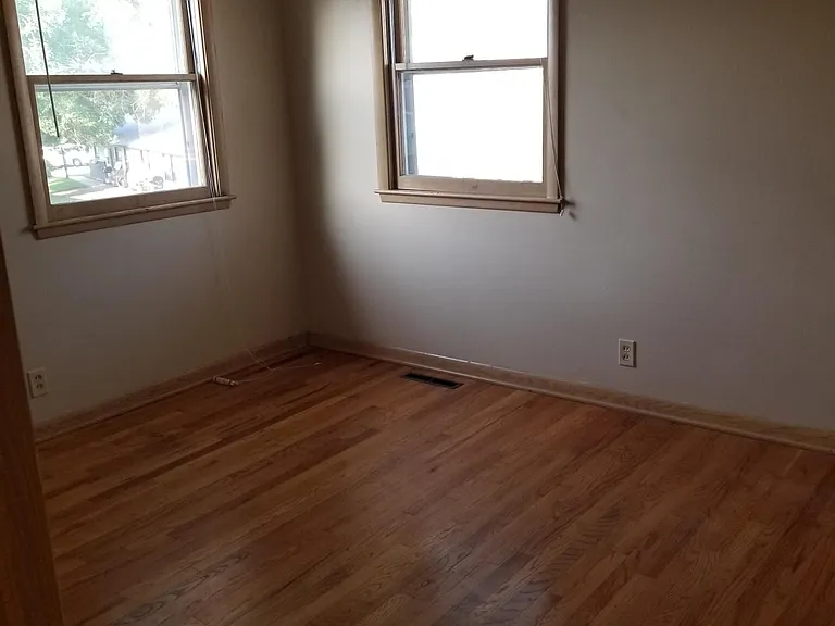 5341 Ervin St — Photo 9
