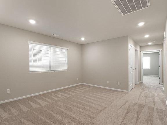 3rd image of 18749 108th Ave E