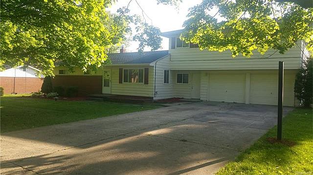 1st image of 2702 Lance St