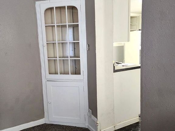 3rd image of 1903 N 13th St #1