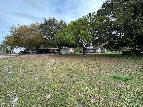 2nd image of 1108 Palm Dr