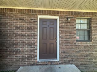 1402 N Hartford, Apt A-D, Russellville, AR 72801