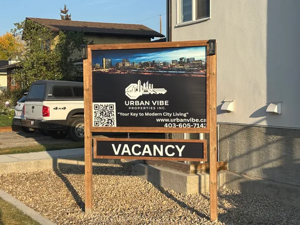 8304 S 46th Ave NW #4705, Calgary, AB T3B 1Y5