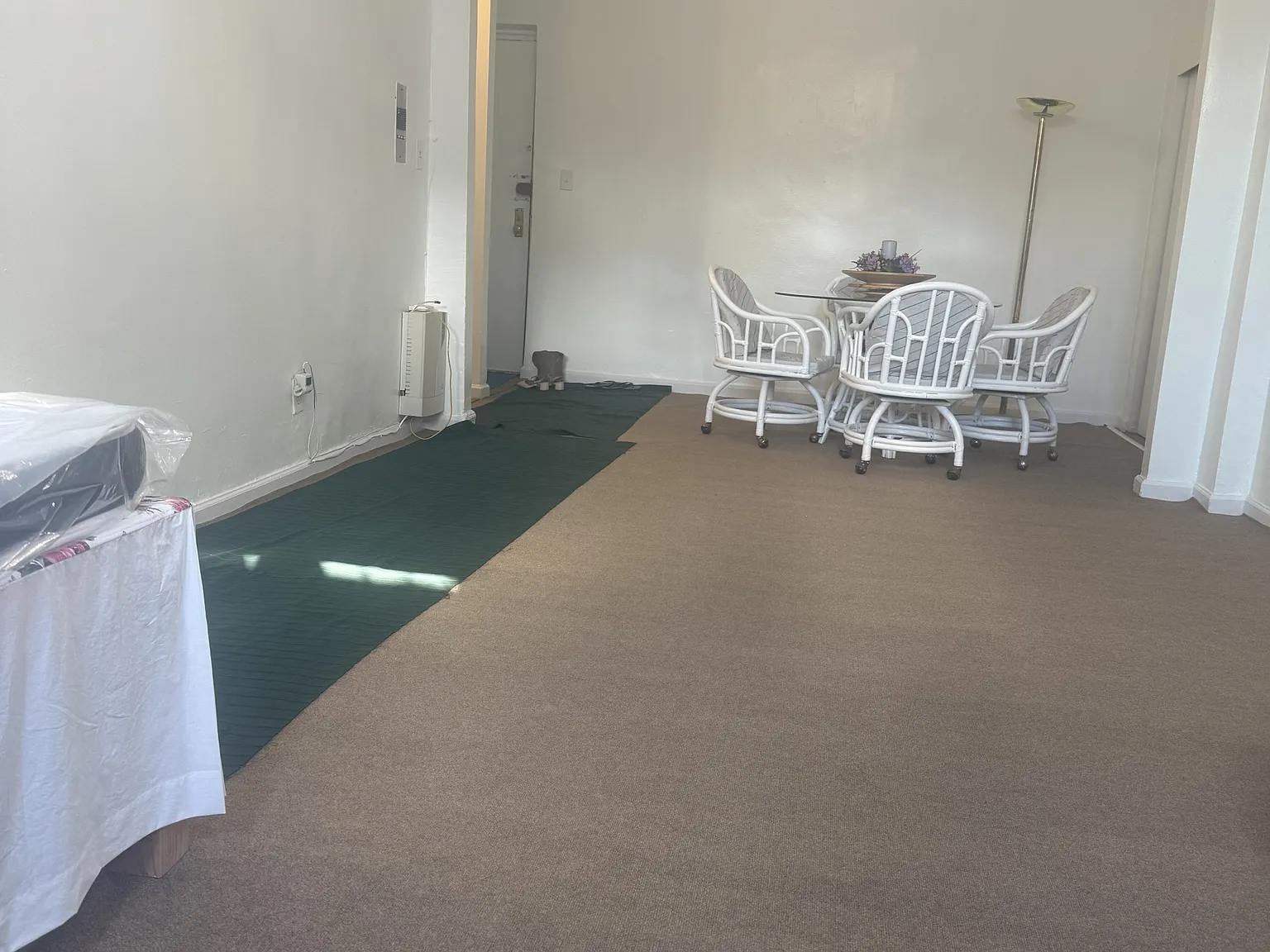 Studio, 600 sqft, $1,850 — Photo 2