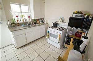 4th image of 6250 Vinevale Ave