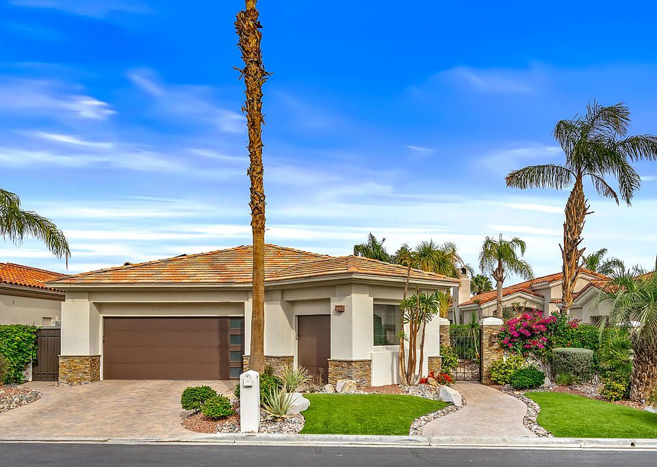1st image of 936 Mesa Grande Dr