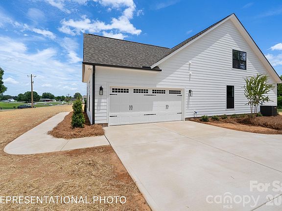 3rd image of 1052 Baylor Grove Rd #15