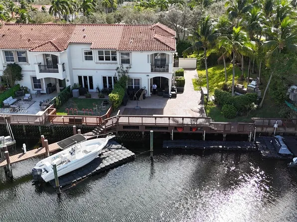 999 Harbor Vw N, Hollywood, FL 33019