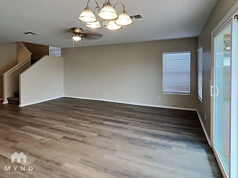 11821 W Cortez St — Photo 2