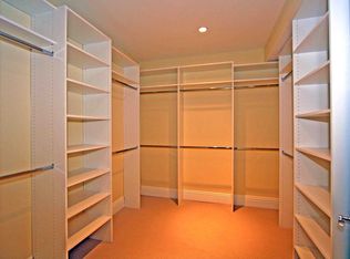368 N Barrington Ave, Los Angeles, CA 90049