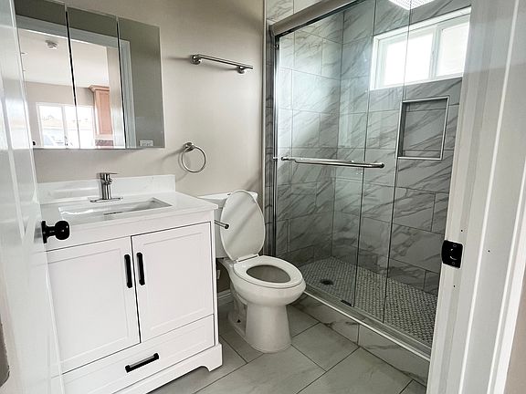 2nd image of 421 Cadbrook Dr