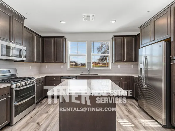 7941 Titan Dr, Antelope, CA 95843
