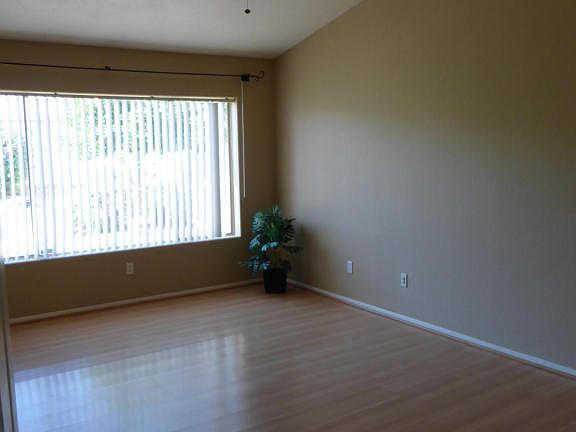 2nd image of 532 W Michelle Dr