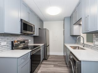 606 E Woodland Park Ave APT 211, Chicago, IL 60616
