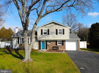 1543 Wheatfield Ln, Warminster, PA 18974