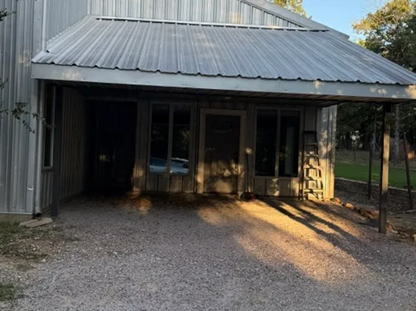 3724 County Road 211, Gainesville, TX 76240
