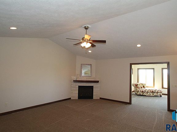 2nd image of 5441 Salvation Pl