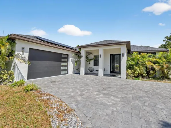 8256 Malvern Cir, Tampa, FL 33634