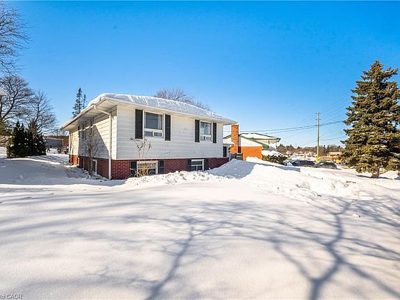 3rd image of 290 Lincoln Rd