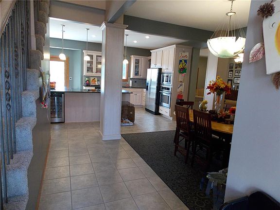 3rd image of 4005 N 39th Ct