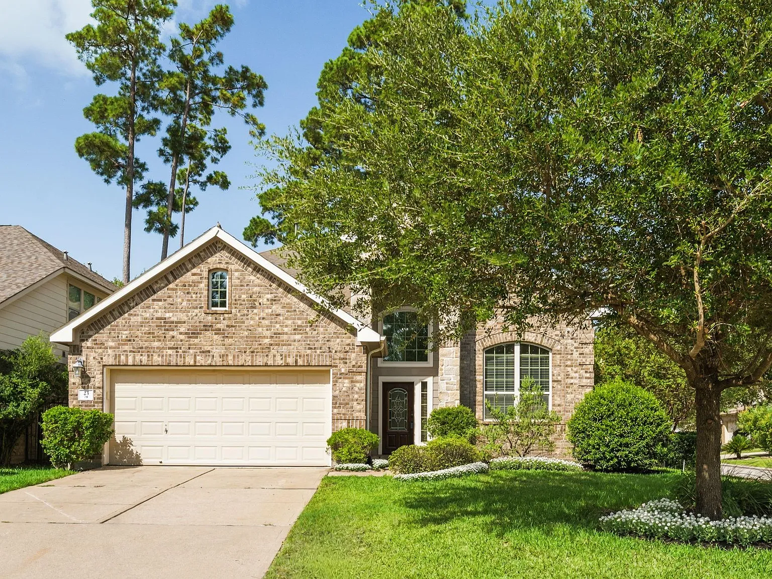 4 bed, 3.5 bath, 2864 sqft, $3,400 — Photo 2