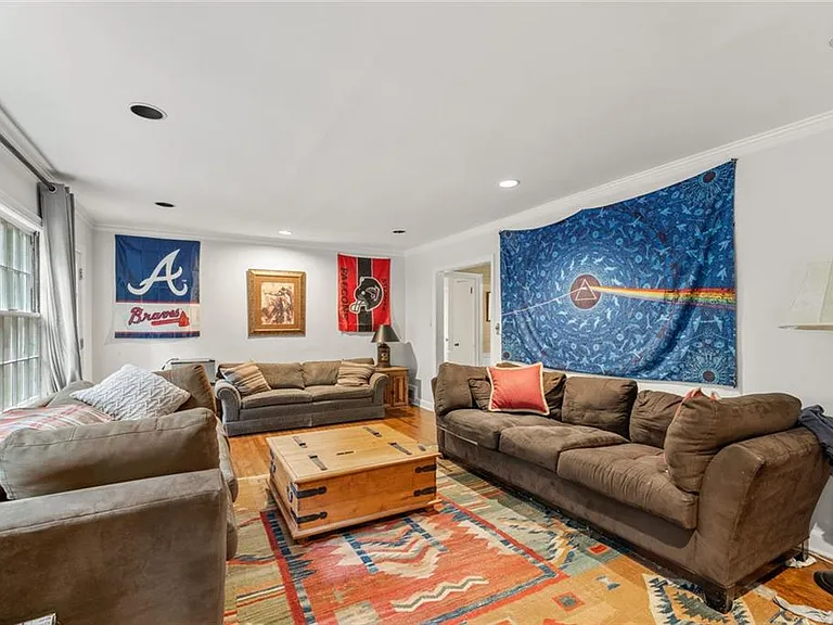 2986 Mornington Dr NW — Photo 16
