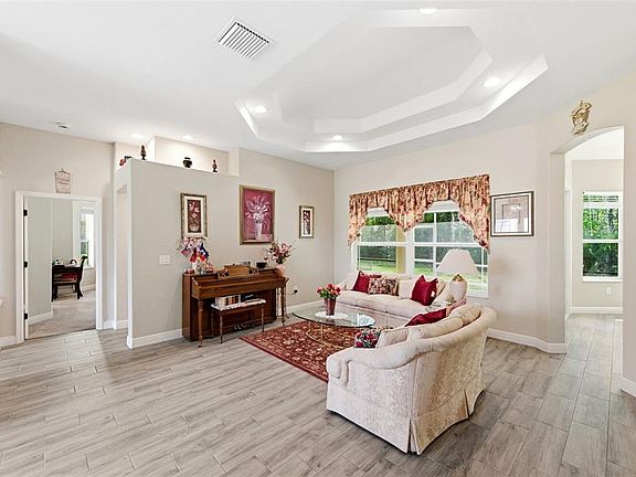 3rd image of 4453 Lake In The Woods Dr