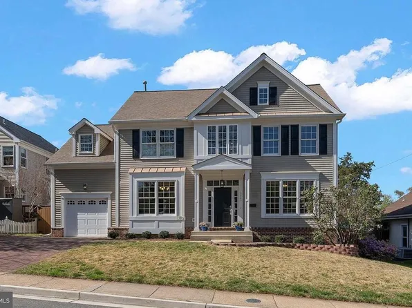 3923 16th St S, Arlington, VA 22204