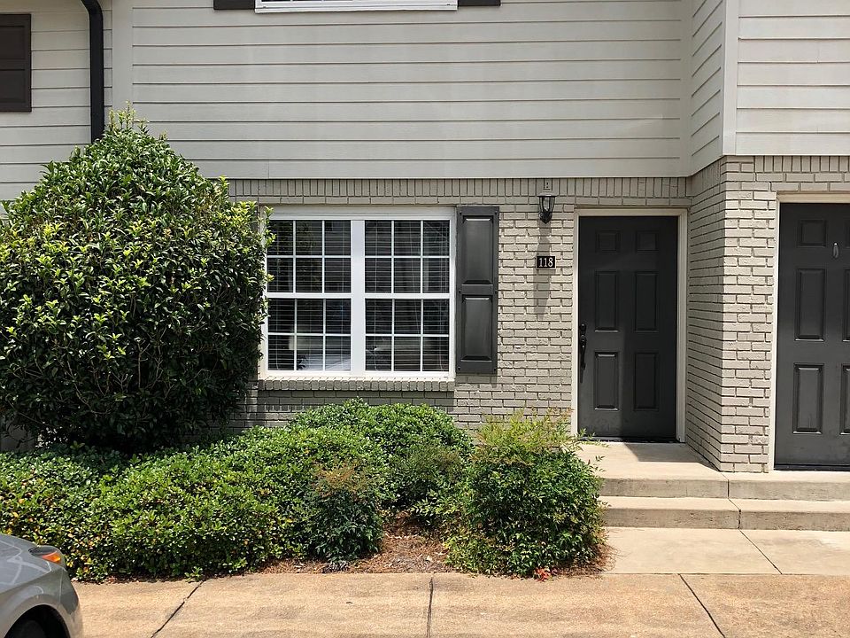 1st image of 1802 Jackson Ave W APT 10