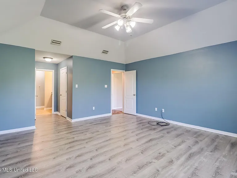 17259 Moran Rd — Photo 13
