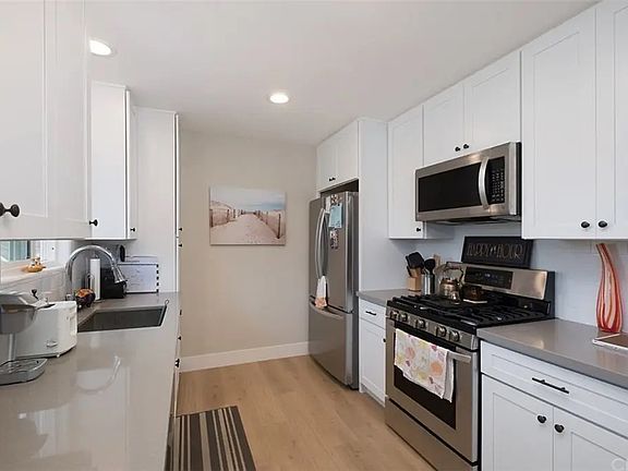 5th image of 392 Woodland Pl #C