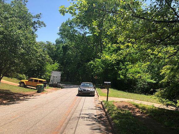 4th image of 1105 Pine Mountain Dr