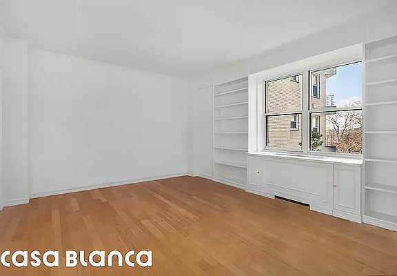 4th image of 200 E End Ave APT 5L