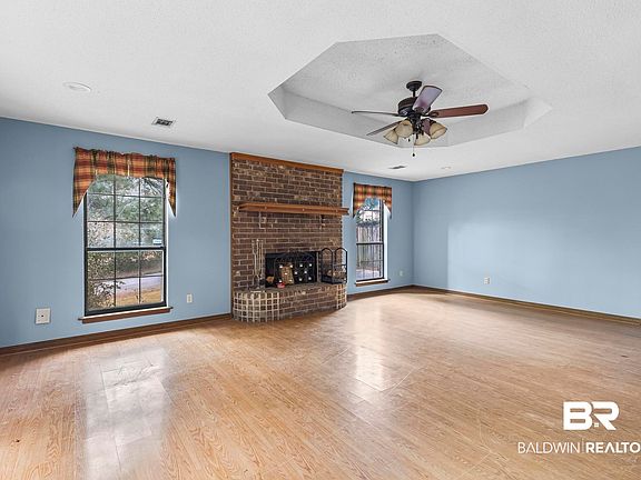4th image of 215 Arrosser Dr