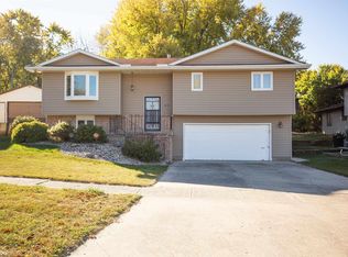615 W Call St, Algona, IA 50511